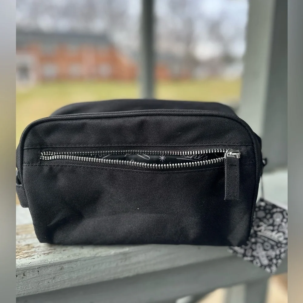 KIEHL’S x Kate Aries Moross Limited Edition Toiletry Black Travel BAG ONLY NWT